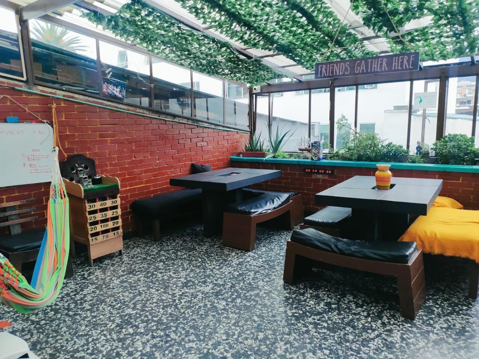 82Hostel Bogota Bagian luar foto