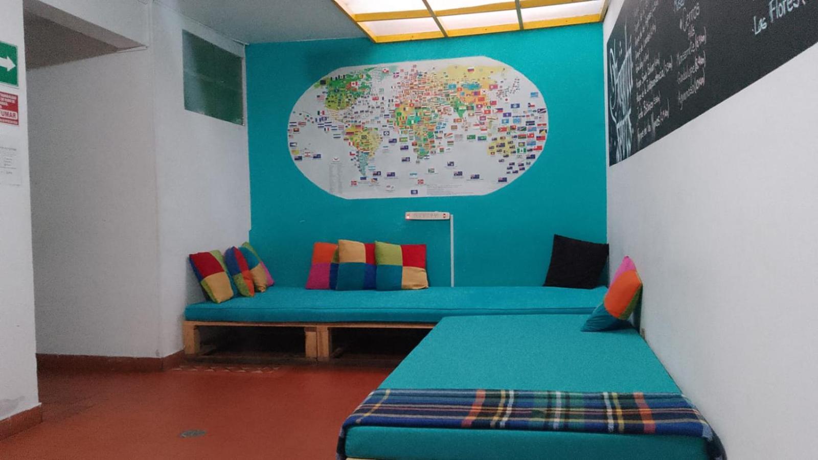 82Hostel Bogota Bagian luar foto