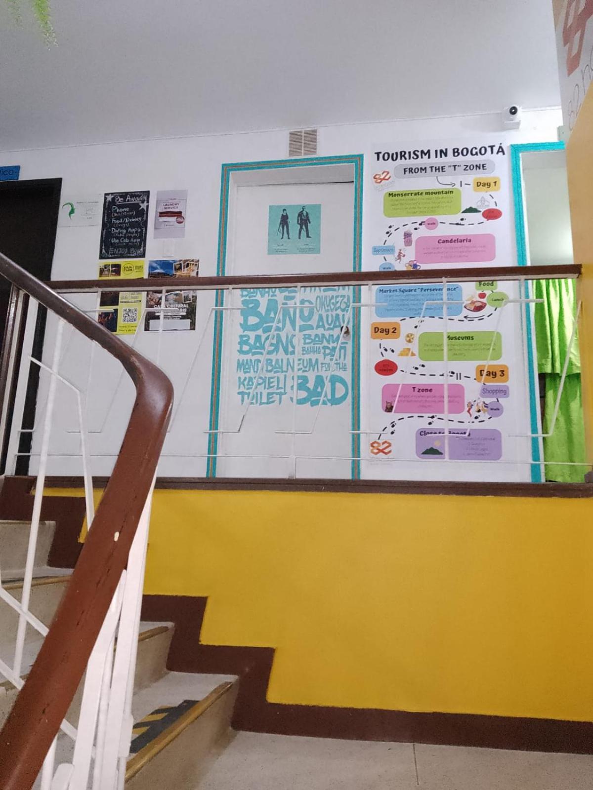 82Hostel Bogota Bagian luar foto