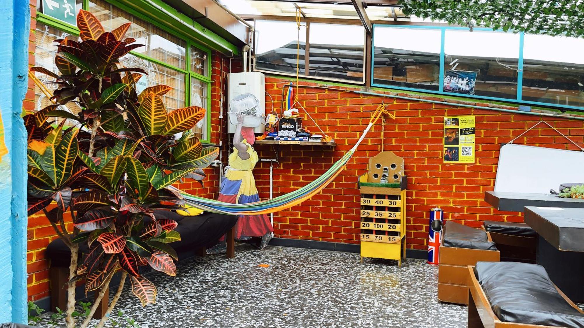 82Hostel Bogota Bagian luar foto