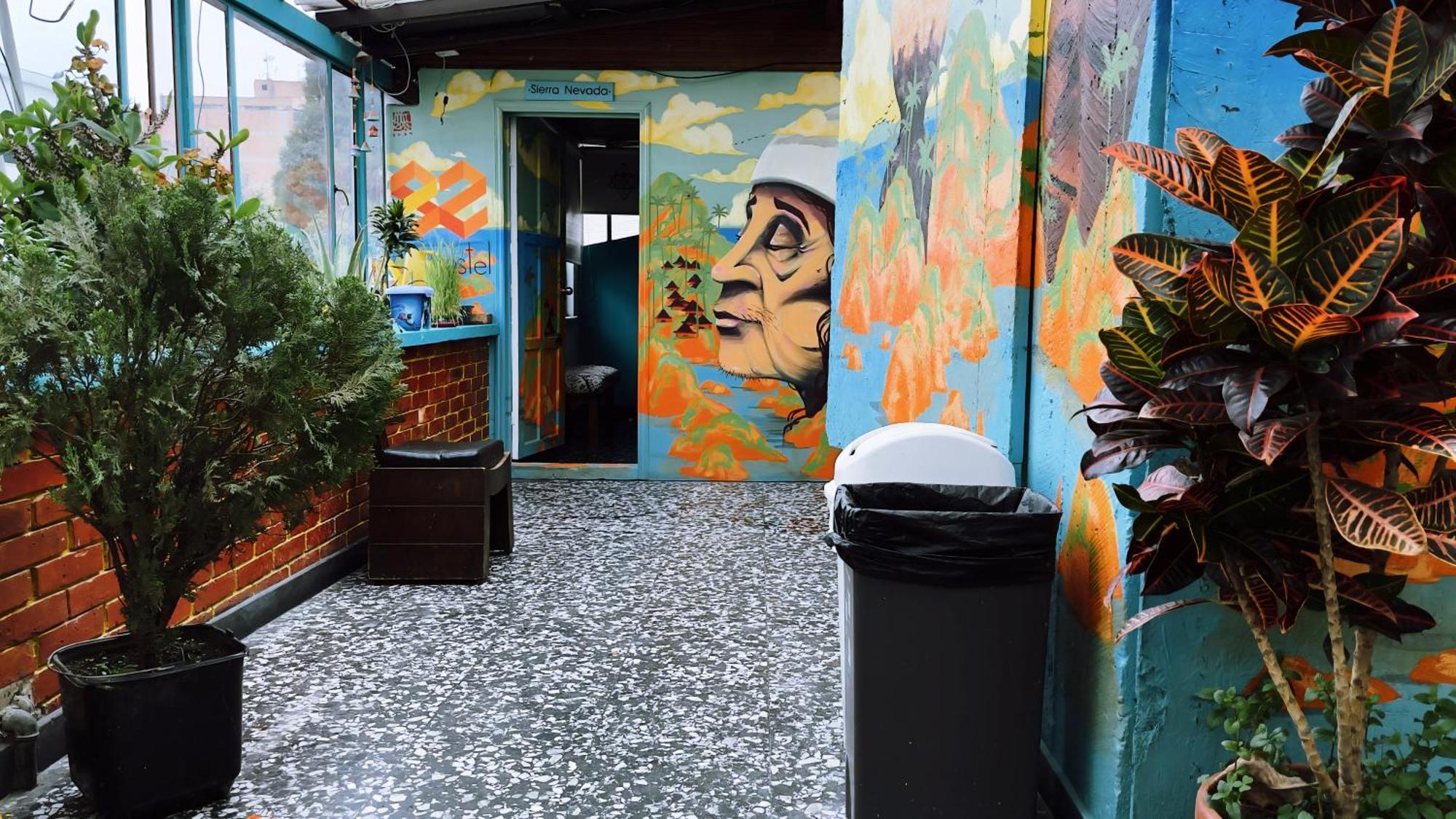 82Hostel Bogota Bagian luar foto