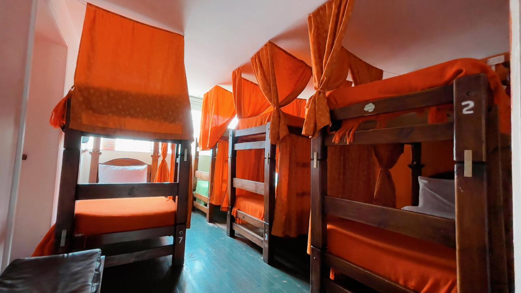 82Hostel Bogota Bagian luar foto
