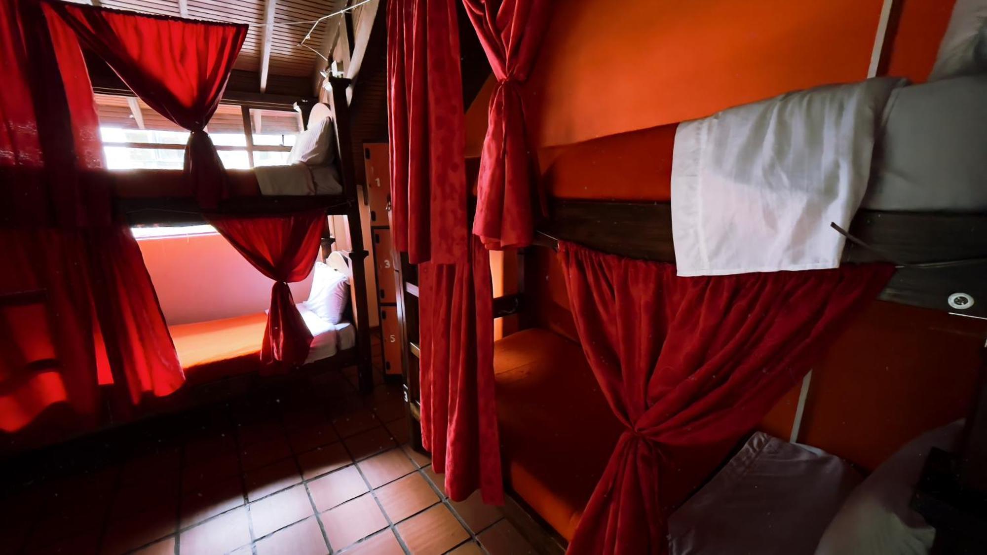 82Hostel Bogota Bagian luar foto